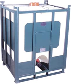 Plastic pallet tank in a protective metal frame